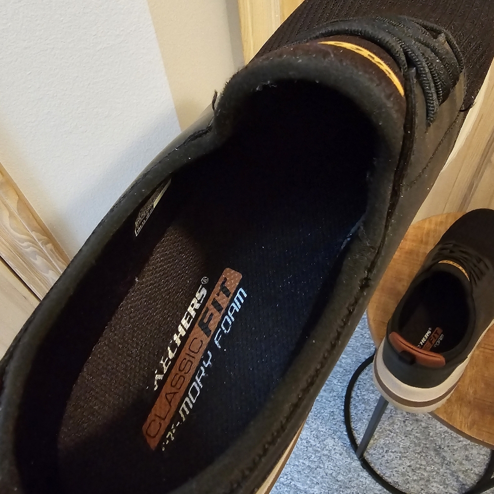 SKECHERS Shoes Men's Black Brown 13 Slip On Classic Fit Memory… - Picture 8 of 9